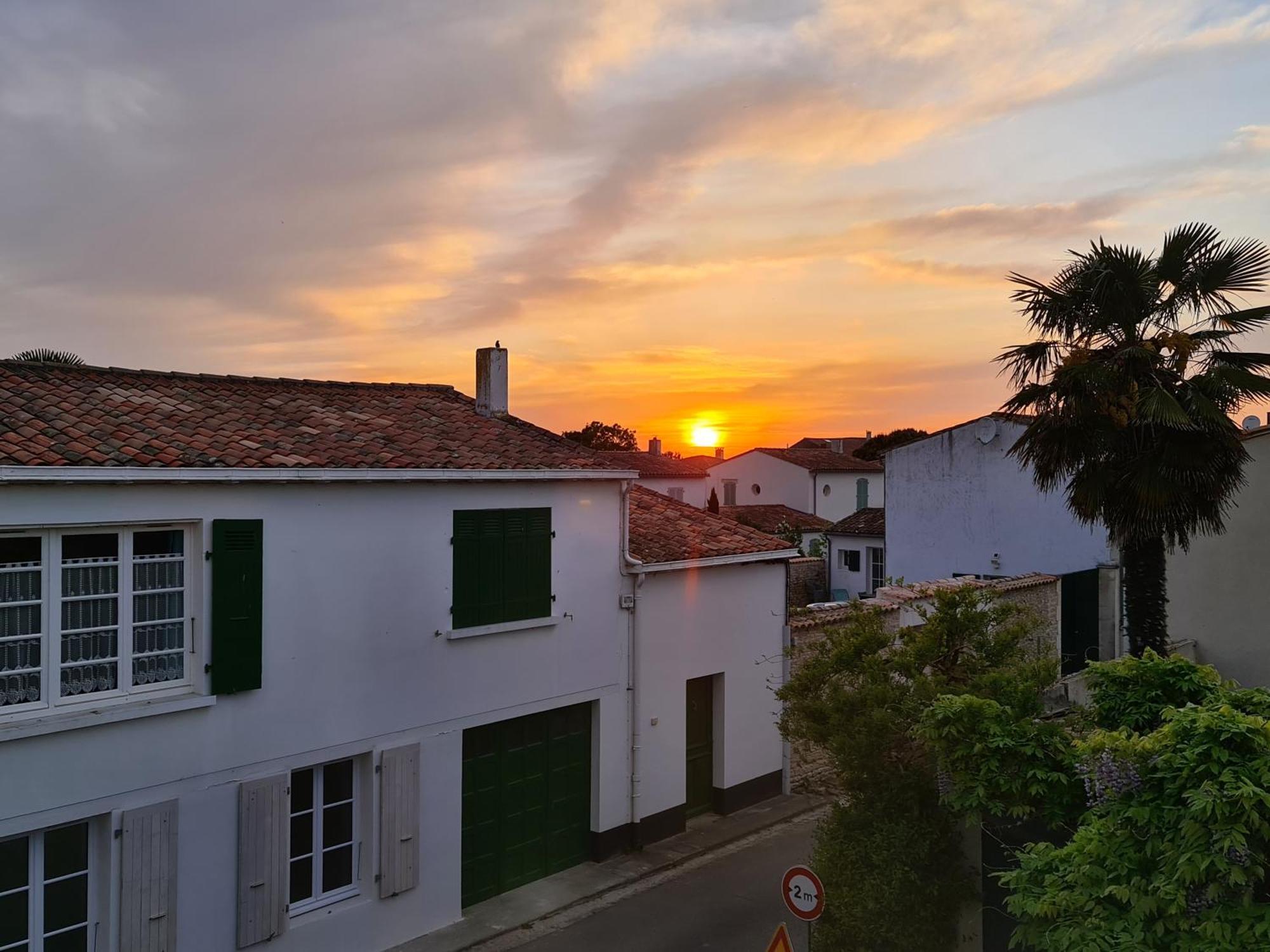 Appartement 91 Palais Des Gouverneurs Saint-Martin-de-Ré Екстериор снимка